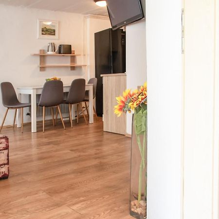 Twin-Magnolias Condo With Garden, Parking & Ev Station Zagreb Bagian luar foto
