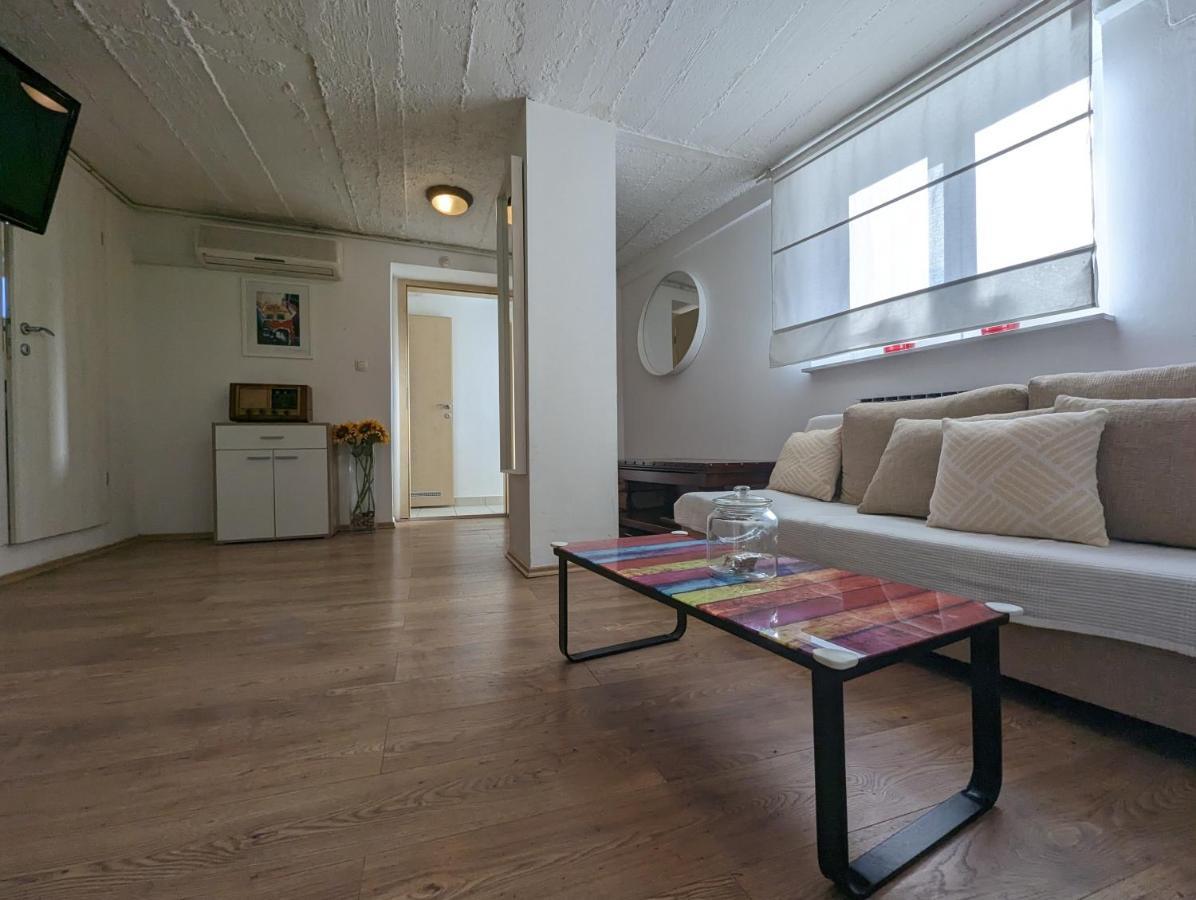 Twin-Magnolias Condo With Garden, Parking & Ev Station Zagreb Bagian luar foto