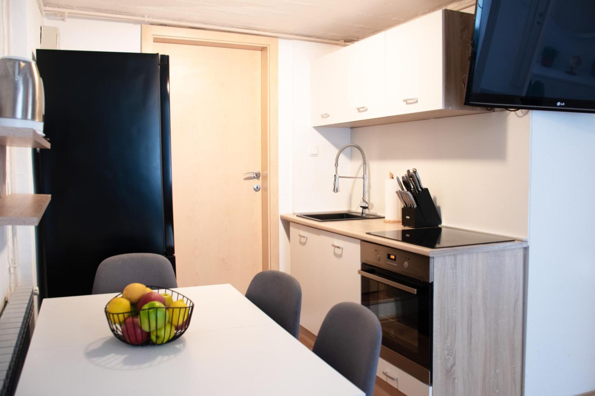 Twin-Magnolias Condo With Garden, Parking & Ev Station Zagreb Bagian luar foto