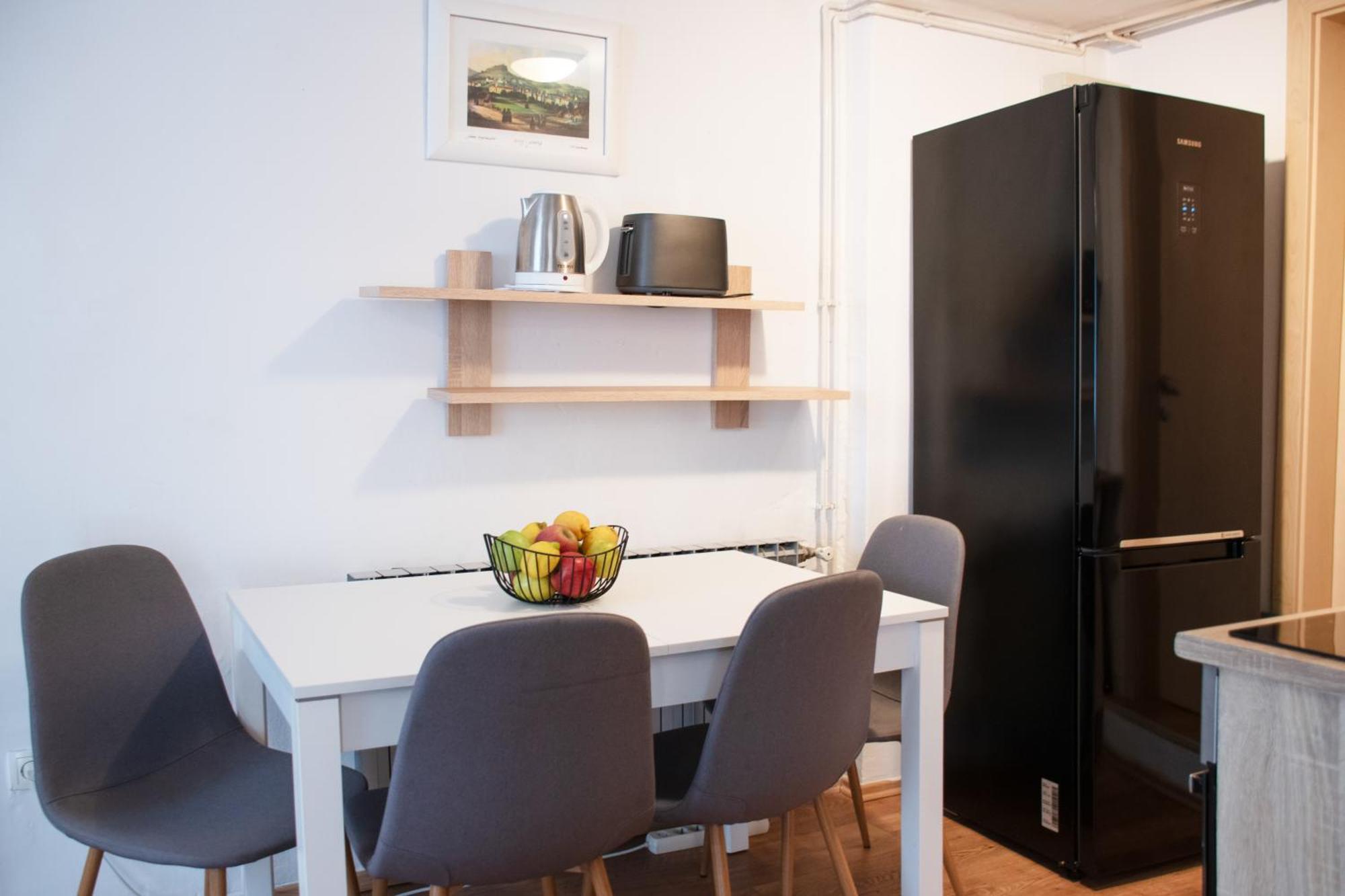 Twin-Magnolias Condo With Garden, Parking & Ev Station Zagreb Bagian luar foto