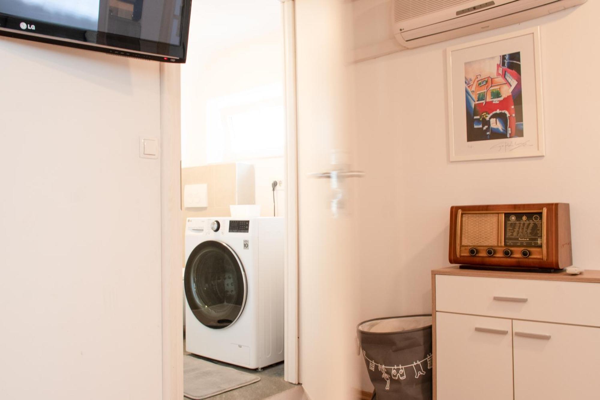 Twin-Magnolias Condo With Garden, Parking & Ev Station Zagreb Bagian luar foto